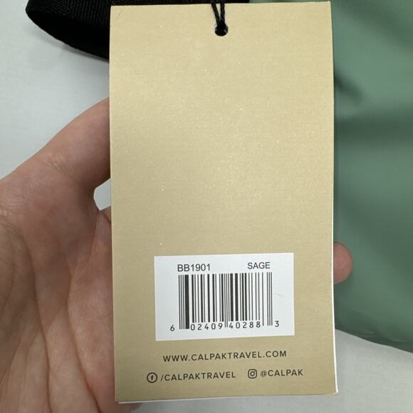 NEW W/ TAG! Calpak Luka Belt Bag Mint Green Fanny Pack - Picture 4 of 10